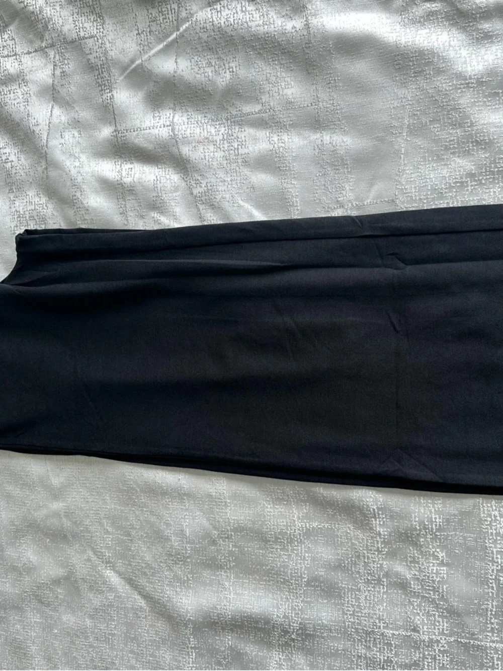 Vuori Black Joggers with White Drawstring - Picture 4 of 7